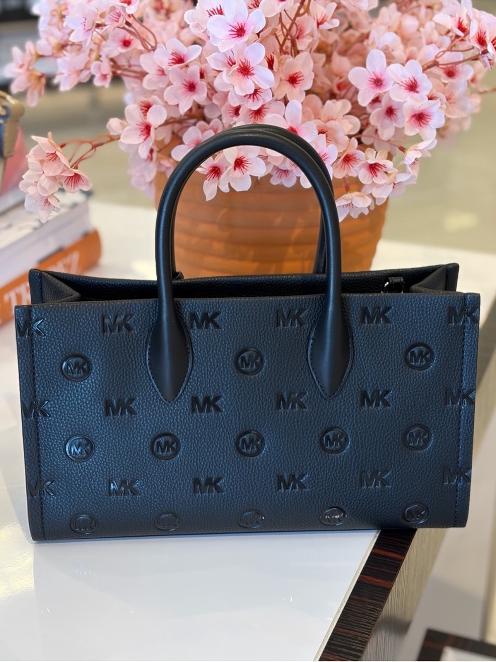 Michael Kors Mirella Medium
Logo Debossed Satchel Black - Picture 3 of 12